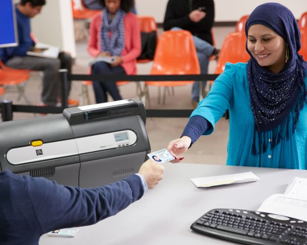 sdv7-secp ベジット EasyPIC v7 - PIC Development Board with In-Circuit Debugger